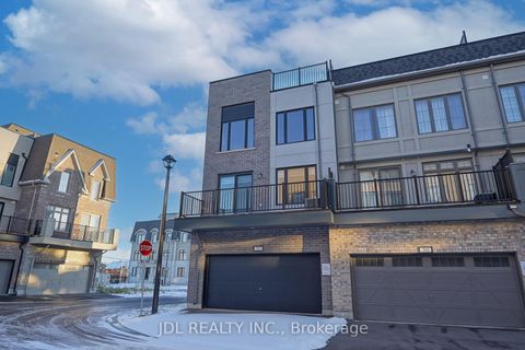 Photo 5 at 32 Guardhouse Crescent, Angus Glen, Markham