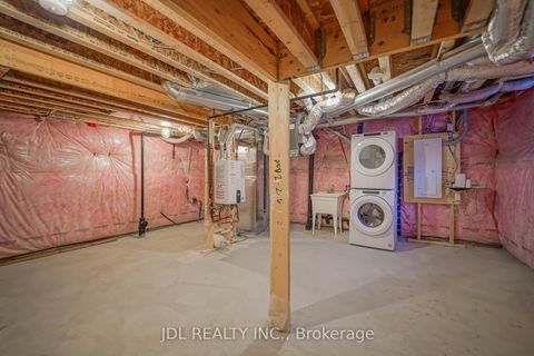 Photo 29 at 32 Guardhouse Crescent, Angus Glen, Markham