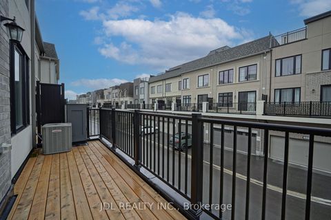 Photo 31 at 32 Guardhouse Crescent, Angus Glen, Markham