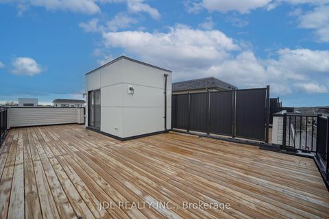 Photo 35 at 32 Guardhouse Crescent, Angus Glen, Markham