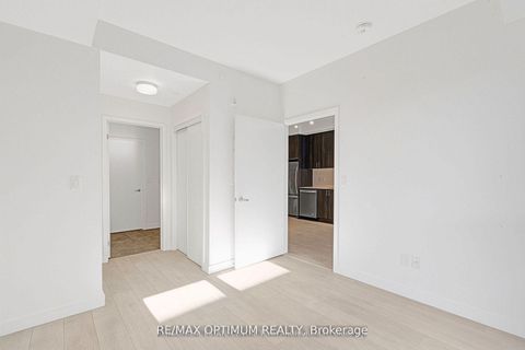 Photo 15 at 212 - 168 Sabina Drive, GO Glenorchy, Oakville