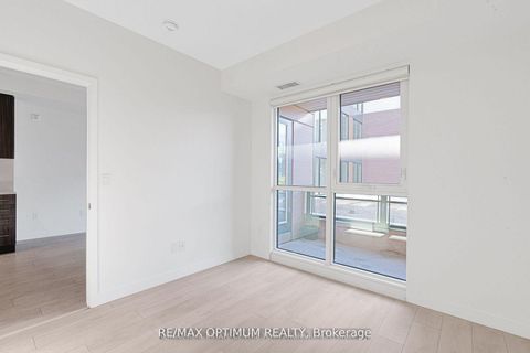 Photo 16 at 212 - 168 Sabina Drive, GO Glenorchy, Oakville