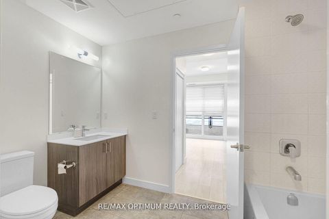 Photo 20 at 212 - 168 Sabina Drive, GO Glenorchy, Oakville