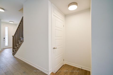 Photo 11 at 3028 Langdon Road, JM Joshua Meadows, Oakville