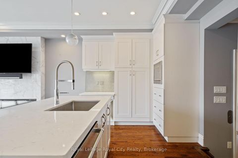 Photo 11 at 216 Rebecca Street, CO Central, Oakville