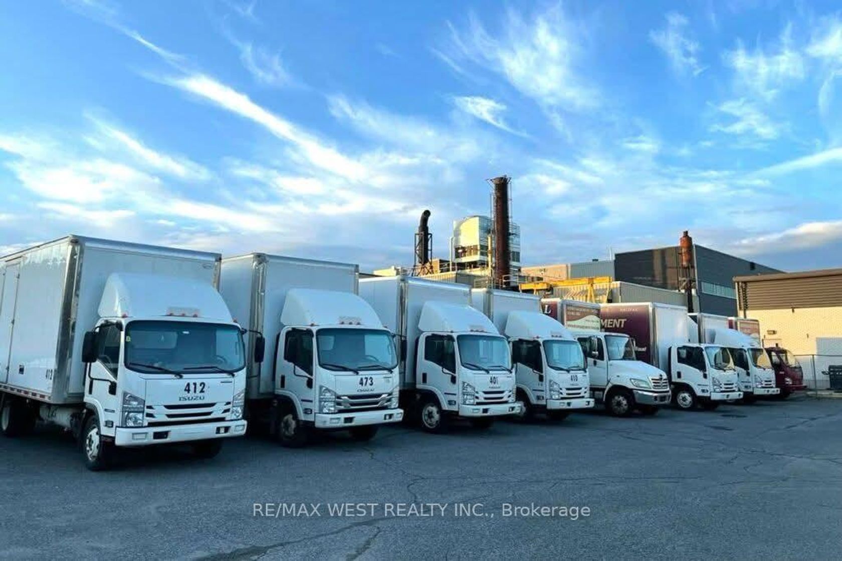 9 Densley Avenue, Amesbury, Toronto photo number 2