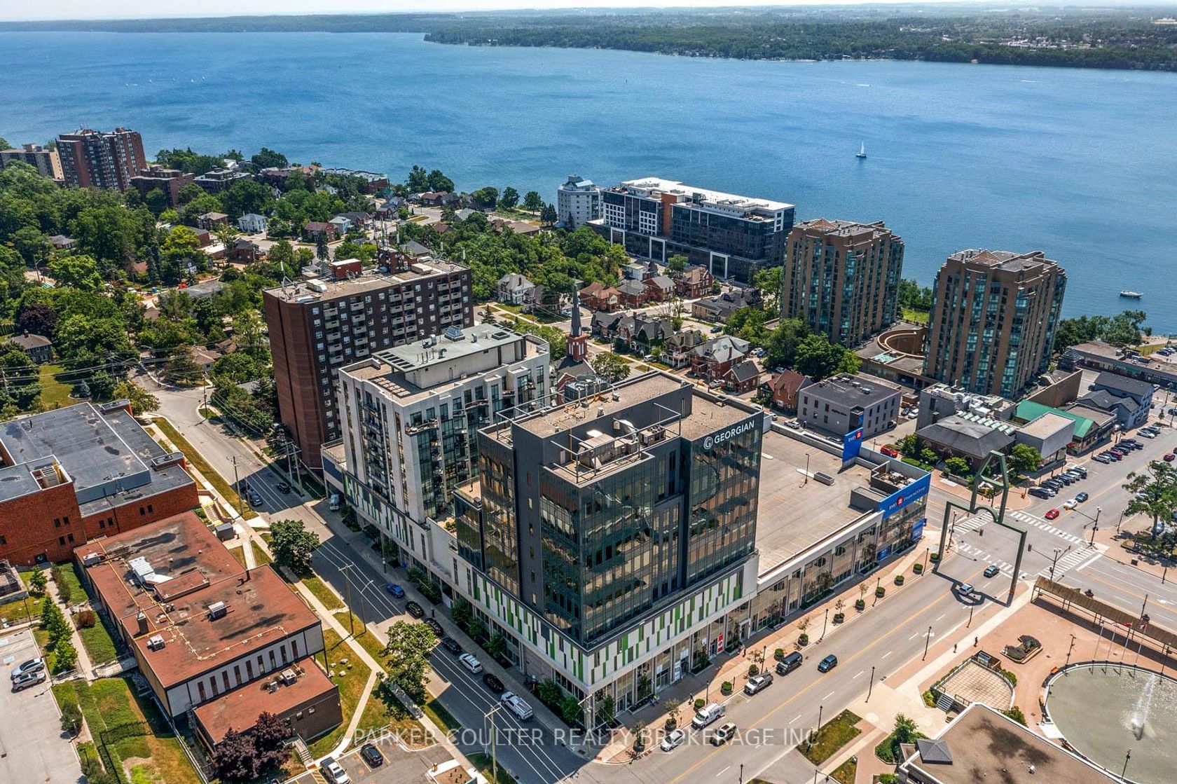 302 - 111 Worsley Street, City Centre, Barrie photo number 2