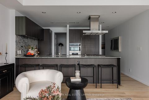 Photo 10 at 3203 - 180 University Avenue, Bay Street Corridor, Toronto