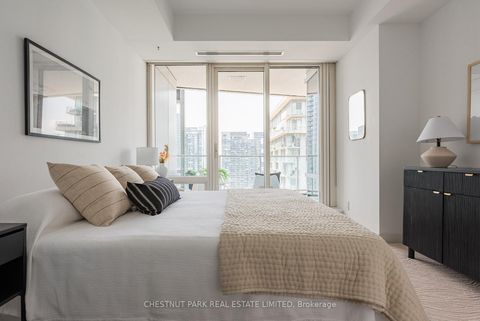 Photo 15 at 3203 - 180 University Avenue, Bay Street Corridor, Toronto