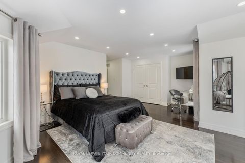 Photo 23 at 1 Terry View Crescent, King City, King