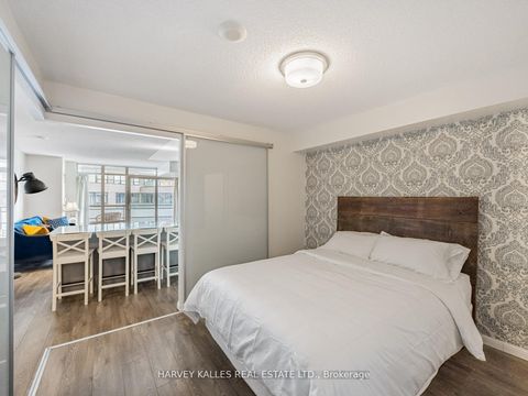 Photo 17 at 703 - 38 Joe Shuster Way, South Parkdale, Toronto