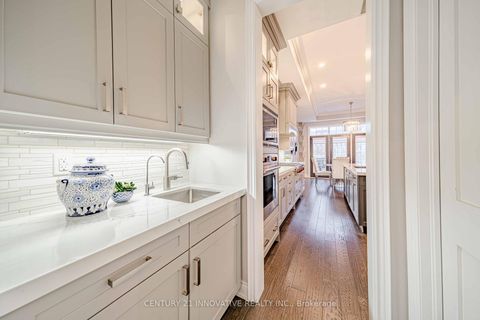 Photo 14 at 3096 Daniel Way, GO Glenorchy, Oakville