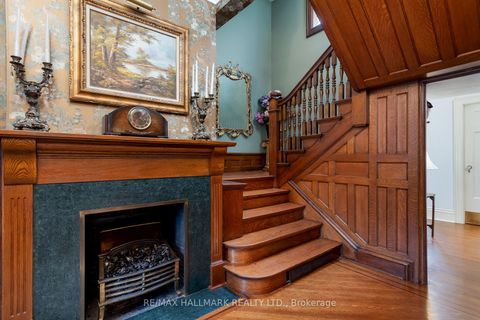 Photo 9 at 60 Indian Grove, Swansea, Toronto