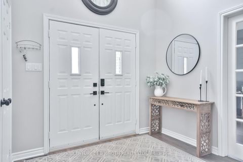 Photo 1 at 60 Carley Crescent, Painswick South, Barrie