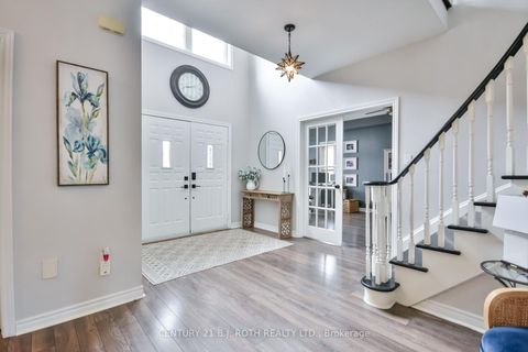 Photo 2 at 60 Carley Crescent, Painswick South, Barrie