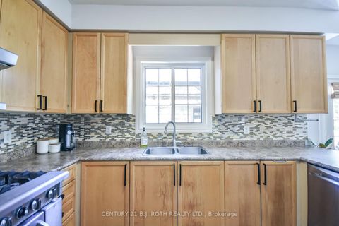 Photo 14 at 60 Carley Crescent, Painswick South, Barrie