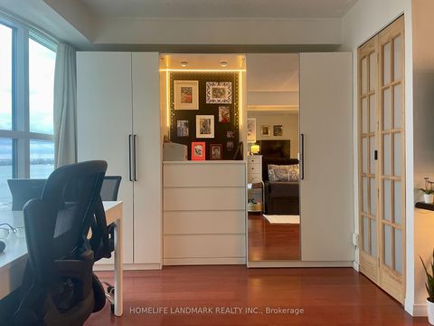 Photo 8 at 1505 - 99 Harbour Square, Waterfront Communities C1, Toronto