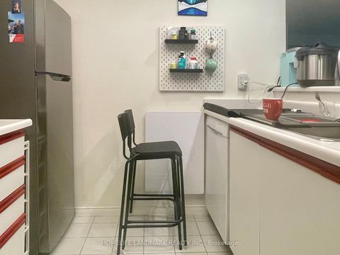 Photo 20 at 1505 - 99 Harbour Square, Waterfront Communities C1, Toronto