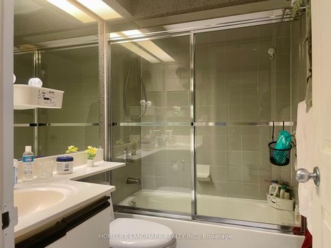 Photo 21 at 1505 - 99 Harbour Square, Waterfront Communities C1, Toronto