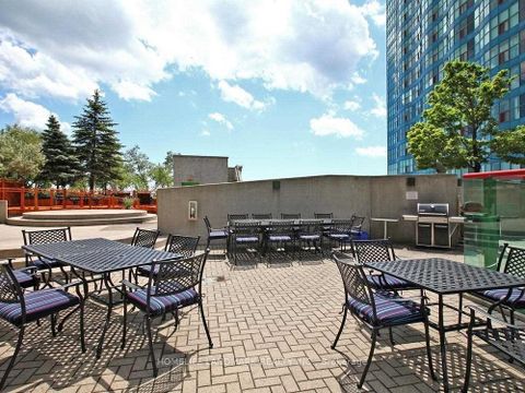 Photo 32 at 1505 - 99 Harbour Square, Waterfront Communities C1, Toronto