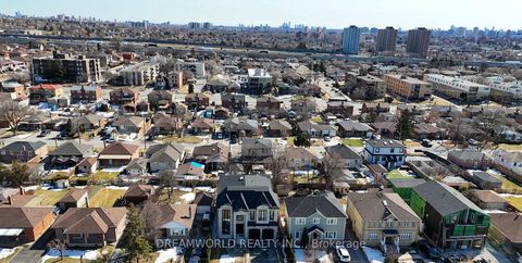 Photo 20 at 43 William Cragg Drive, CFB, Toronto