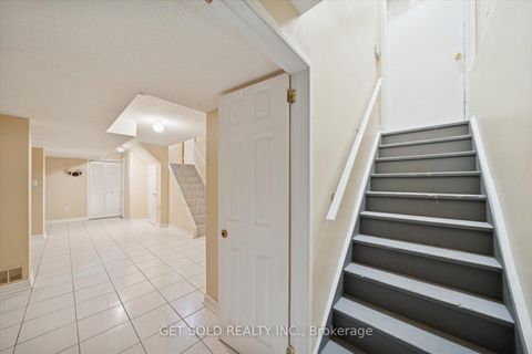 Photo 22 at 99 Carmen Crescent, East Woodbridge, Vaughan