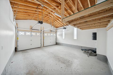 Photo 25 at 99 Carmen Crescent, East Woodbridge, Vaughan