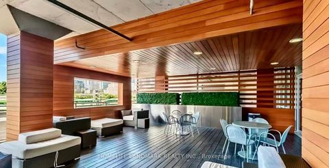 Photo 9 at 622 - 21 Iceboat Terrace, Waterfront Communities C1, Toronto