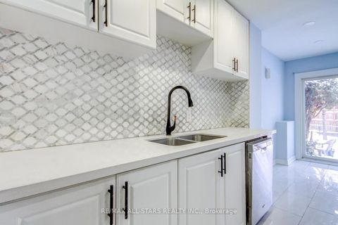 Photo 5 at 10 - 50 Verne Crescent E, Malvern, Toronto