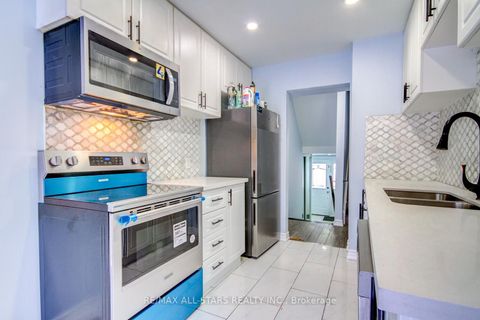 Photo 6 at 10 - 50 Verne Crescent E, Malvern, Toronto