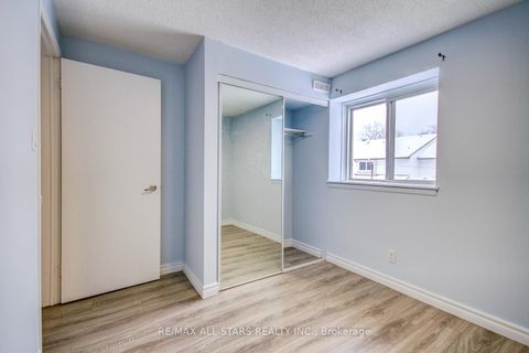 Photo 12 at 10 - 50 Verne Crescent E, Malvern, Toronto