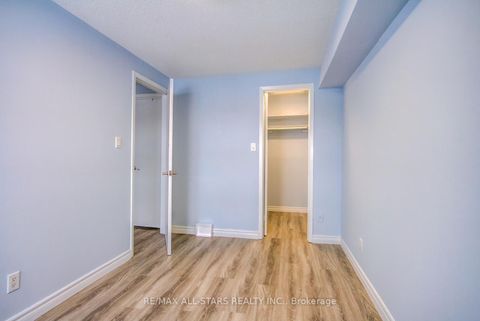 Photo 14 at 10 - 50 Verne Crescent E, Malvern, Toronto