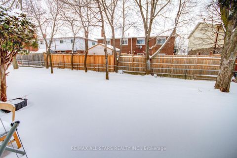 Photo 21 at 10 - 50 Verne Crescent E, Malvern, Toronto