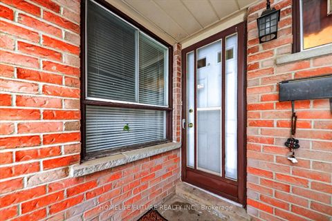 Photo 5 at 61 Warwick Castle Court, Malvern, Toronto