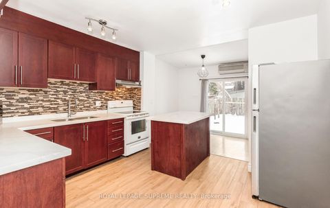 Photo 8 at 13 Royal Street, Smythe, Toronto