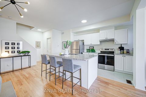 Photo 15 at 105 Ness Drive, Rural Richmond Hill, Richmond Hill