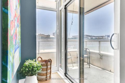 Photo 3 at Th22 - 6 Pirandello Street, Waterfront Communities C1, Toronto