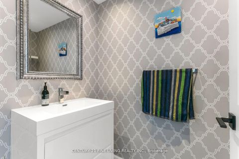 Photo 5 at Th22 - 6 Pirandello Street, Waterfront Communities C1, Toronto