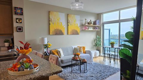 Photo 3 at PH207 - 18 Harding Boulevard, Harding, Richmond Hill