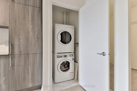 Photo 22 at 1202 - 576 Front Street W, Waterfront Communities C1, Toronto