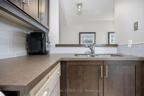 Photo 14 at 1711 - 8 Lee Centre Drive, Woburn, Toronto