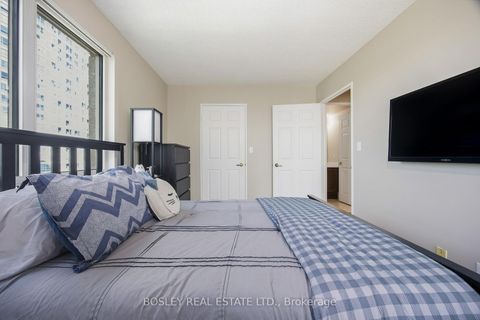 Photo 17 at 1711 - 8 Lee Centre Drive, Woburn, Toronto