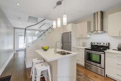 Photo 7 at 313 Cedarvale Avenue, Lumsden, Toronto