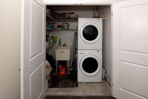 Photo 5 at 1207 - 35 Fontenay Court, Humber Valley, Toronto