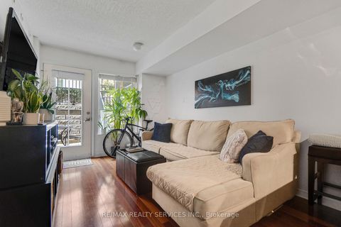 Photo 9 at 632 - 38 Western Battery Road, Niagara, Toronto