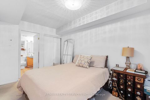 Photo 16 at 632 - 38 Western Battery Road, Niagara, Toronto