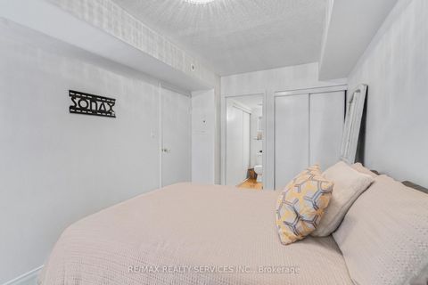 Photo 17 at 632 - 38 Western Battery Road, Niagara, Toronto