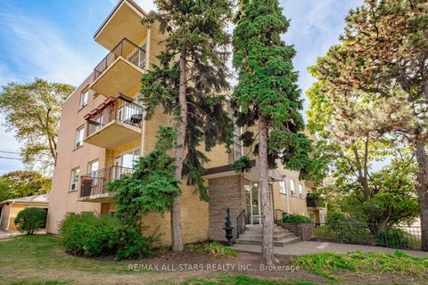 Photo 4 at 201 - 219 Wilson Avenue, Nortown, Toronto