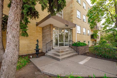 Photo 6 at 201 - 219 Wilson Avenue, Nortown, Toronto