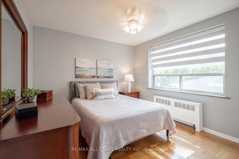 Photo 23 at 201 - 219 Wilson Avenue, Nortown, Toronto
